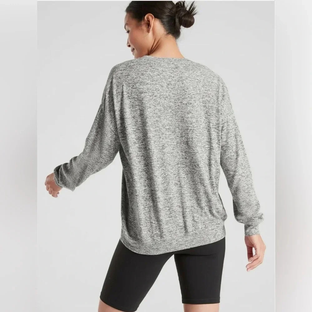 Athleta Mindful Pullover, Light Grey Heather SIZE Medium - Picture 3 of 11